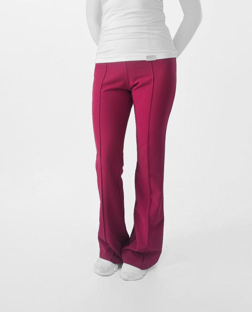 Spodnie medyczne damskie Flare Plum red